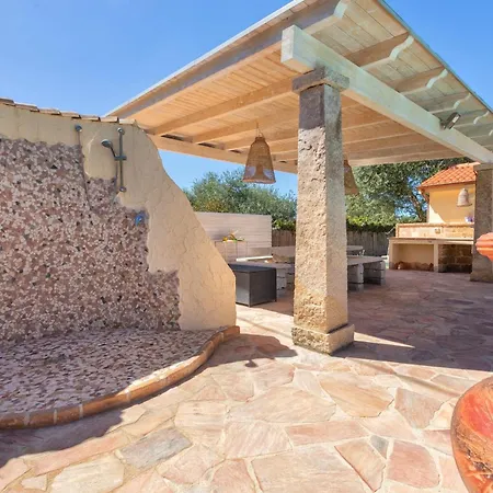 Sunflower Villa